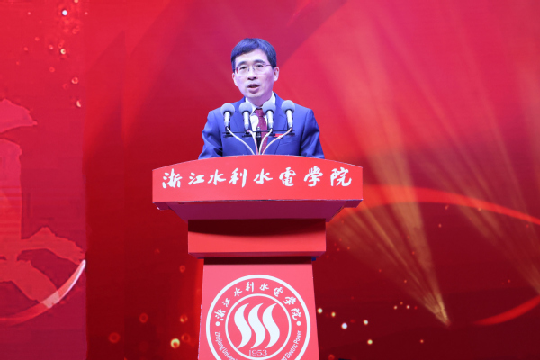 钱书记致辞近.jpg